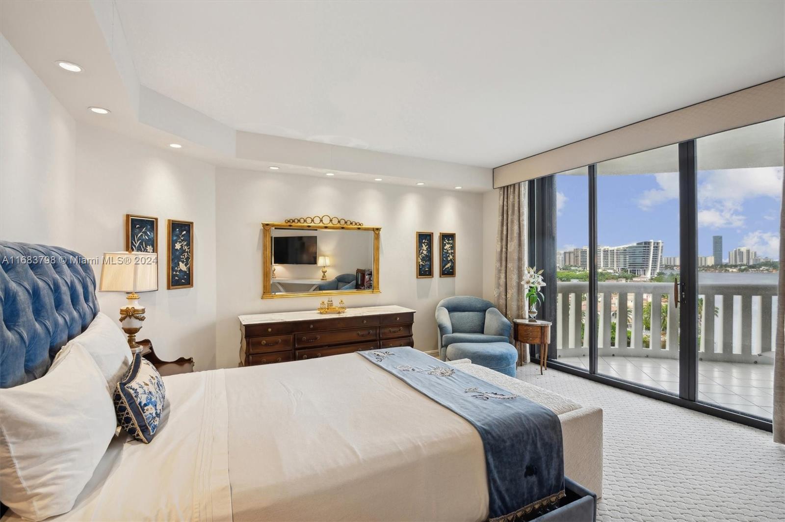 3000 Island Blvd # 1003