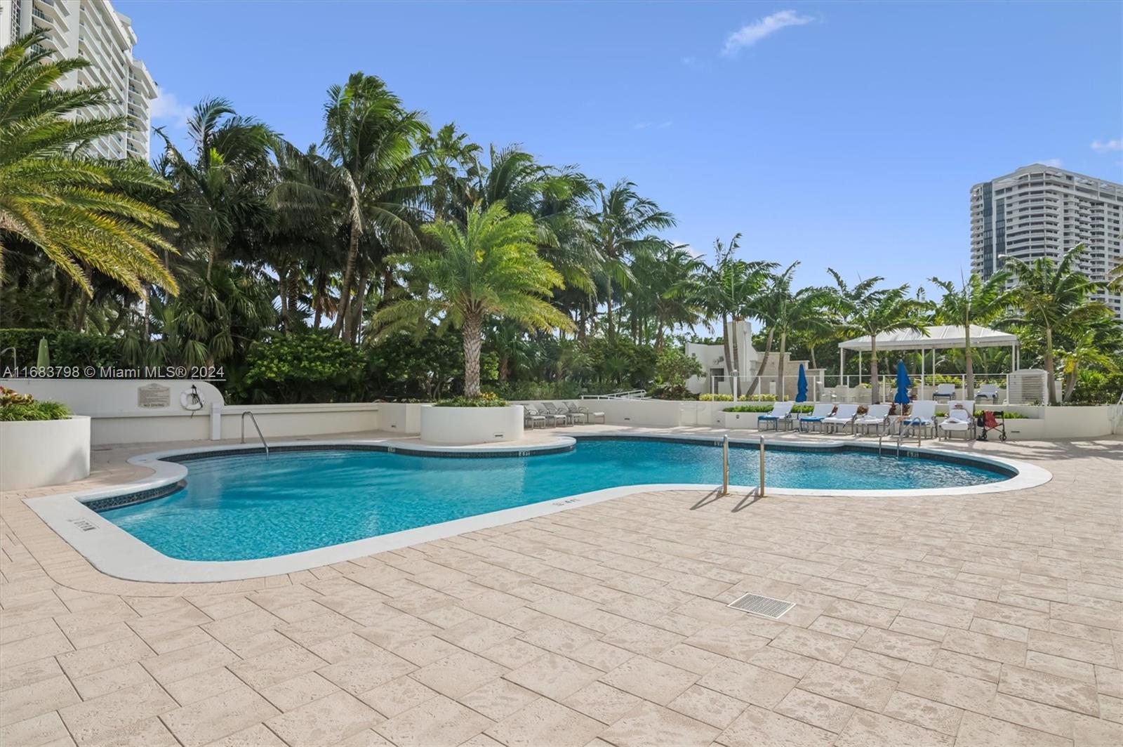 3000 Island Blvd # 1003