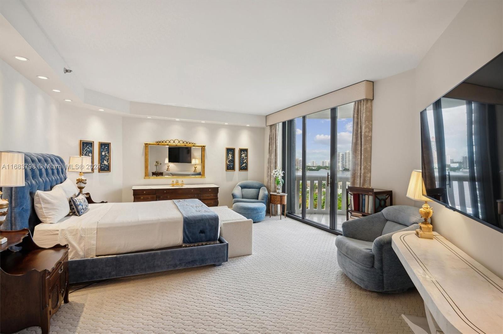 3000 Island Blvd # 1003