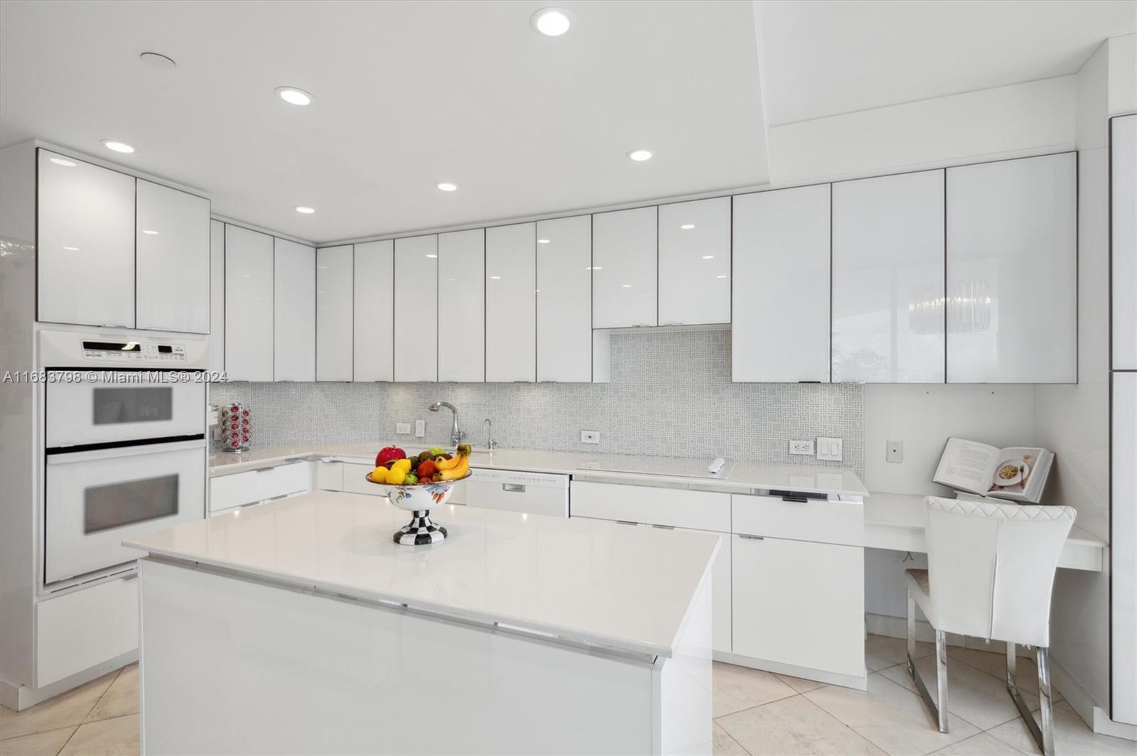 3000 Island Blvd # 1003