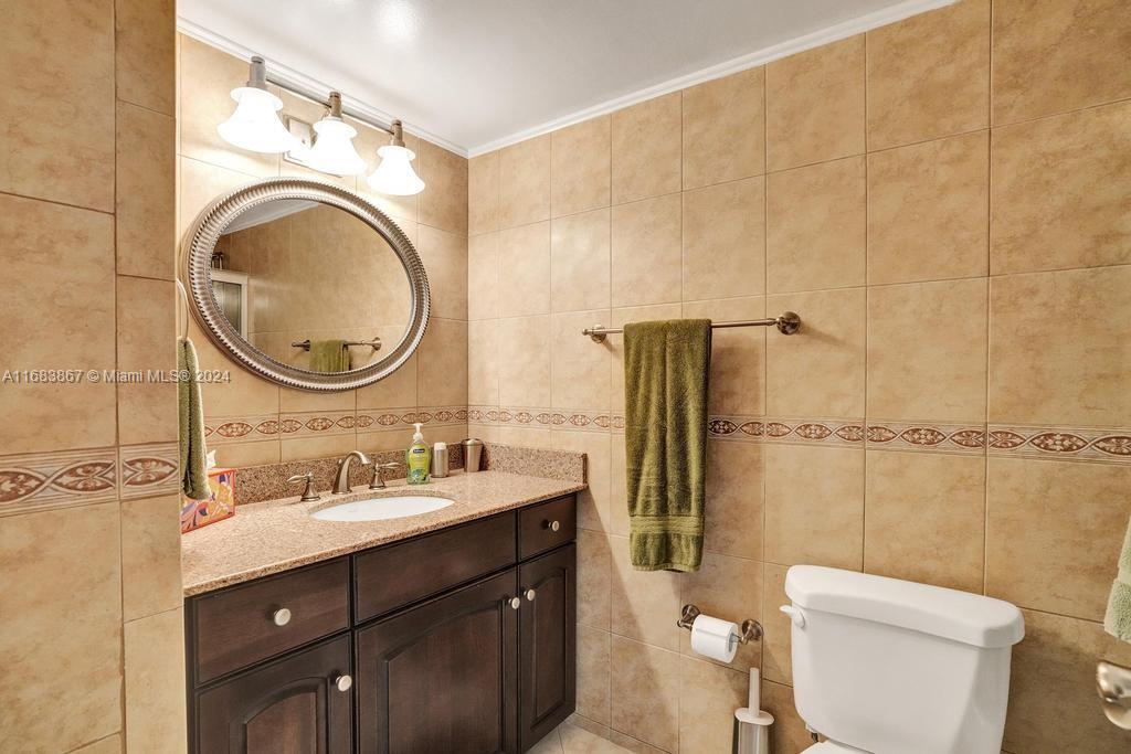 18011 Biscayne Blvd # 1705