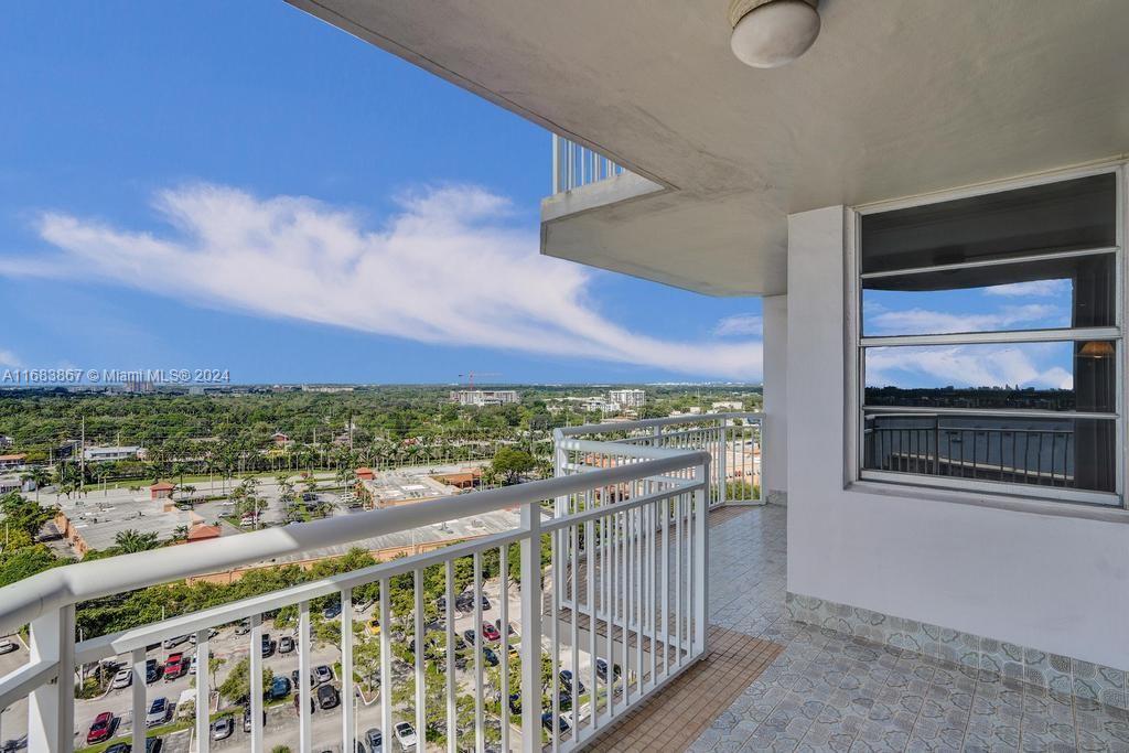 18011 Biscayne Blvd # 1705