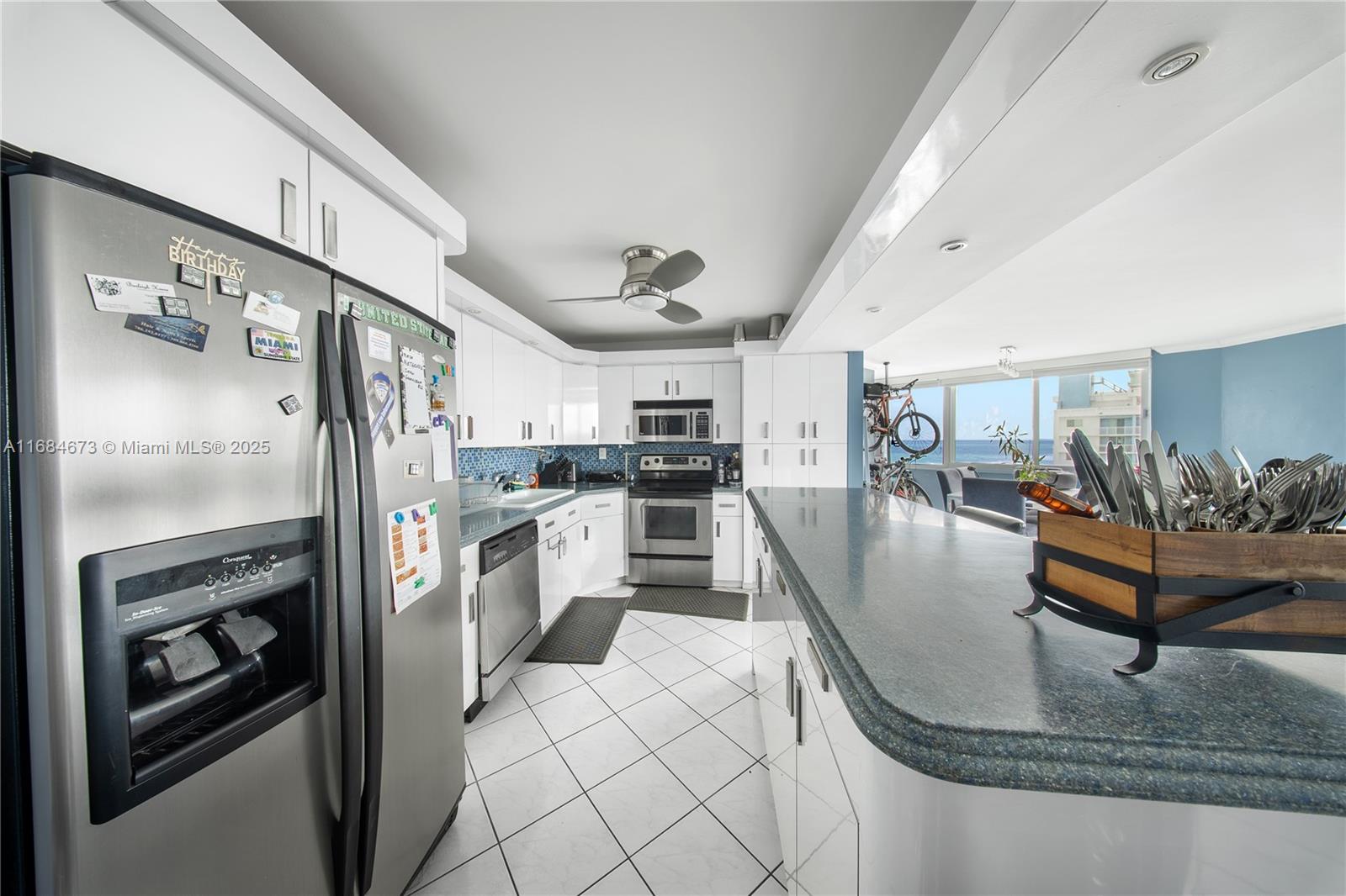 7135 Collins Ave # 1215