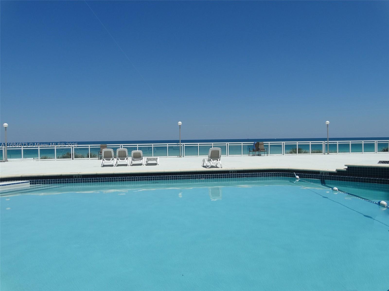 7135 Collins Ave # 1215