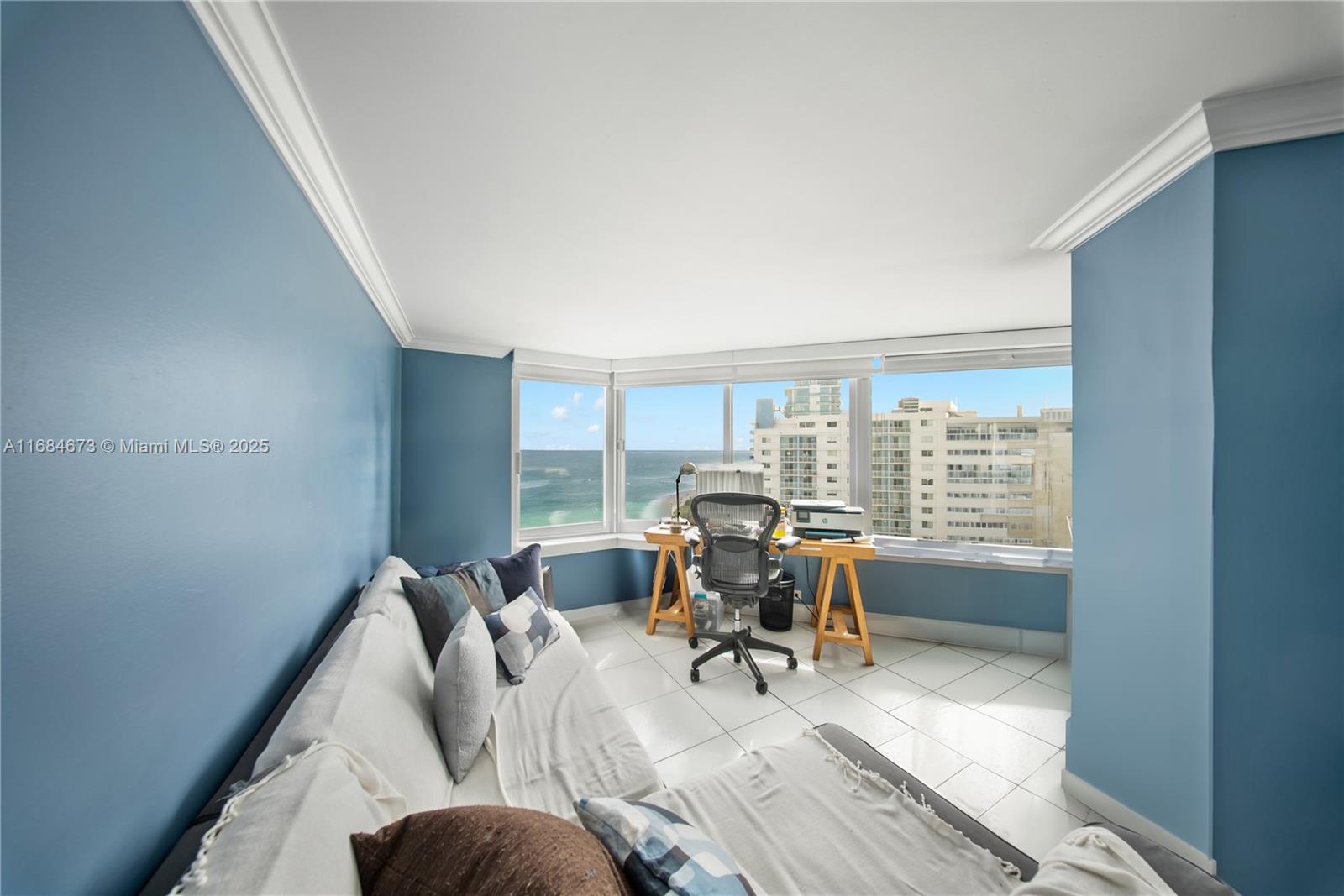 7135 Collins Ave # 1215