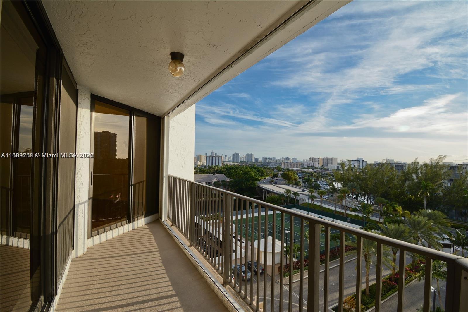 300 Three Islands Blvd # 308