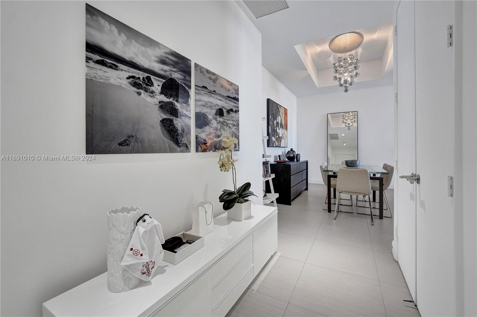 15811 Collins Ave # 3405