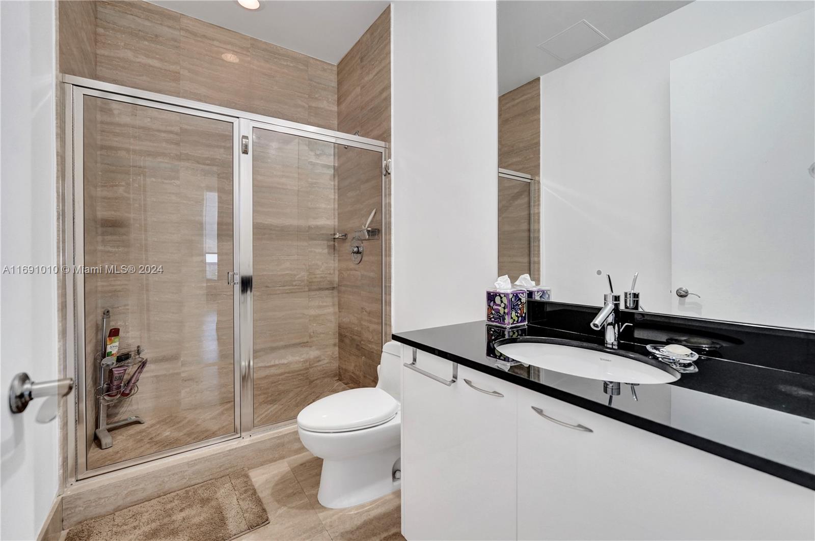 15811 Collins Ave # 3405