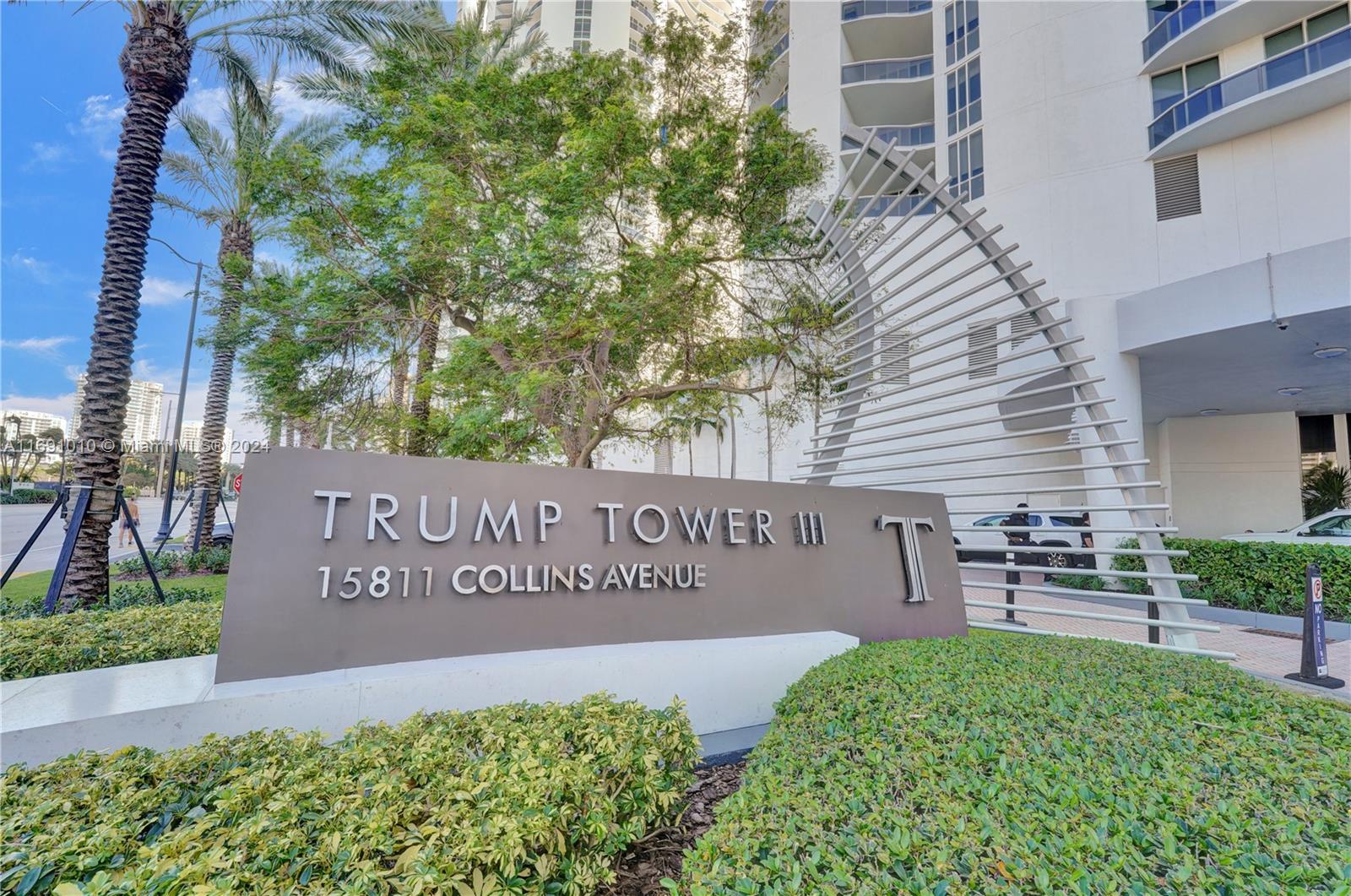 15811 Collins Ave # 3405