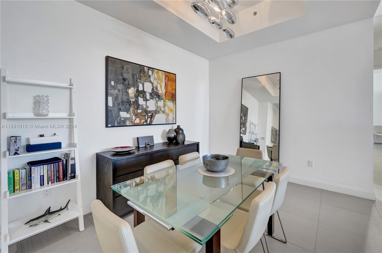 15811 Collins Ave # 3405