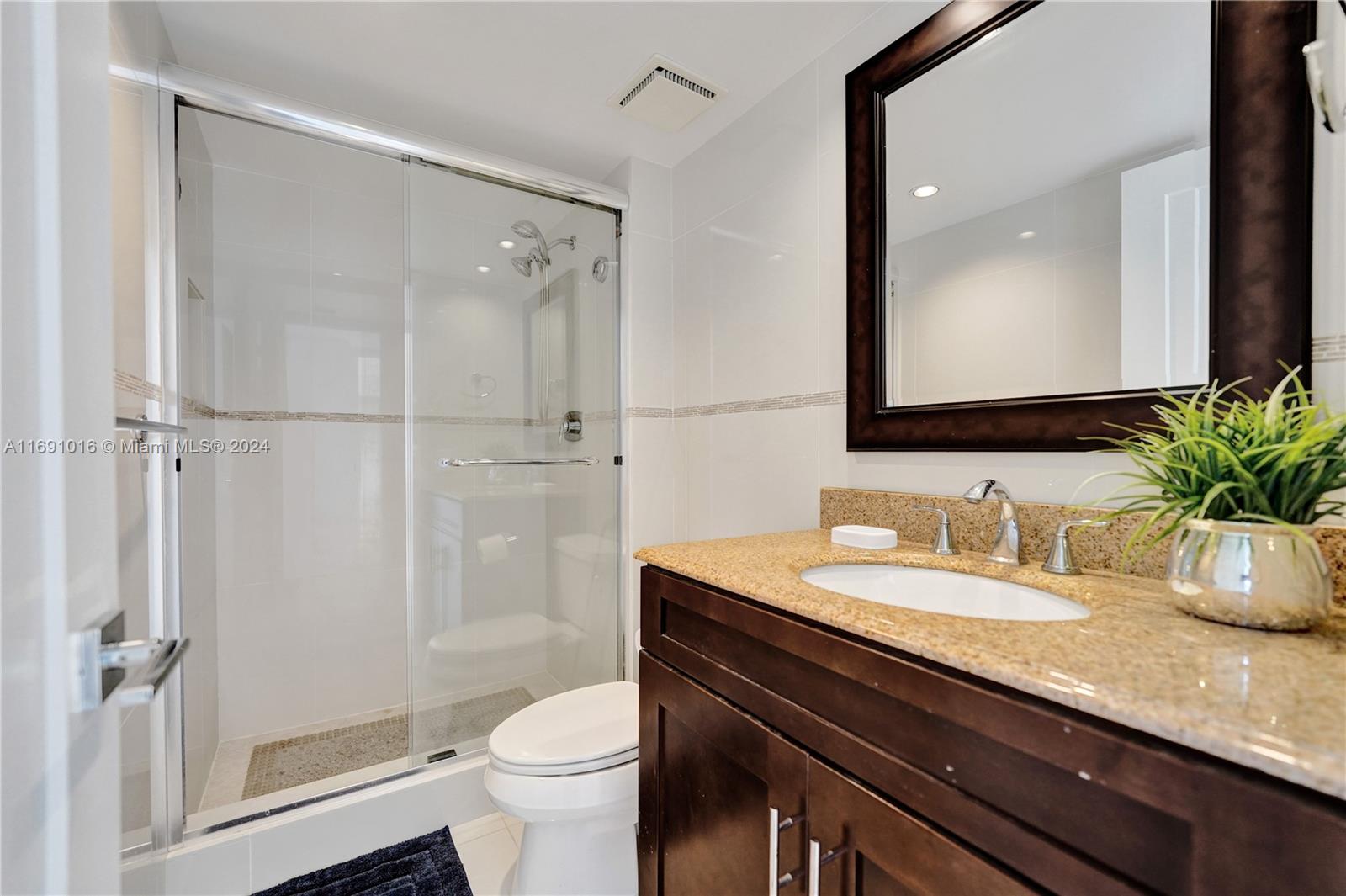 3200 PORT ROYALE DR # 1511