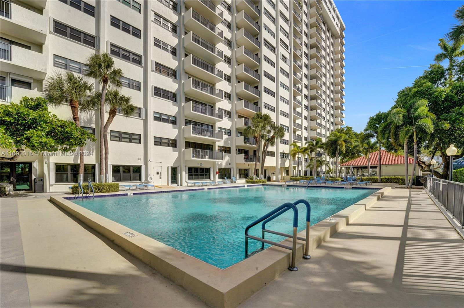3200 PORT ROYALE DR # 1511