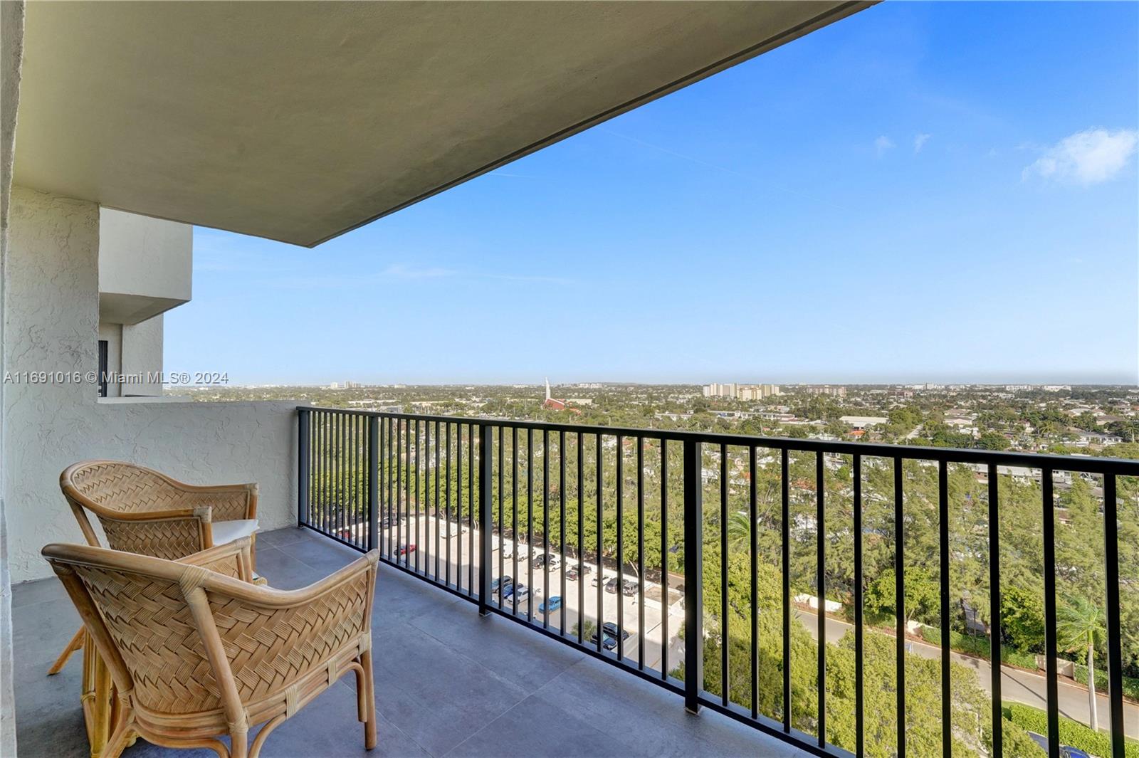 3200 PORT ROYALE DR # 1511