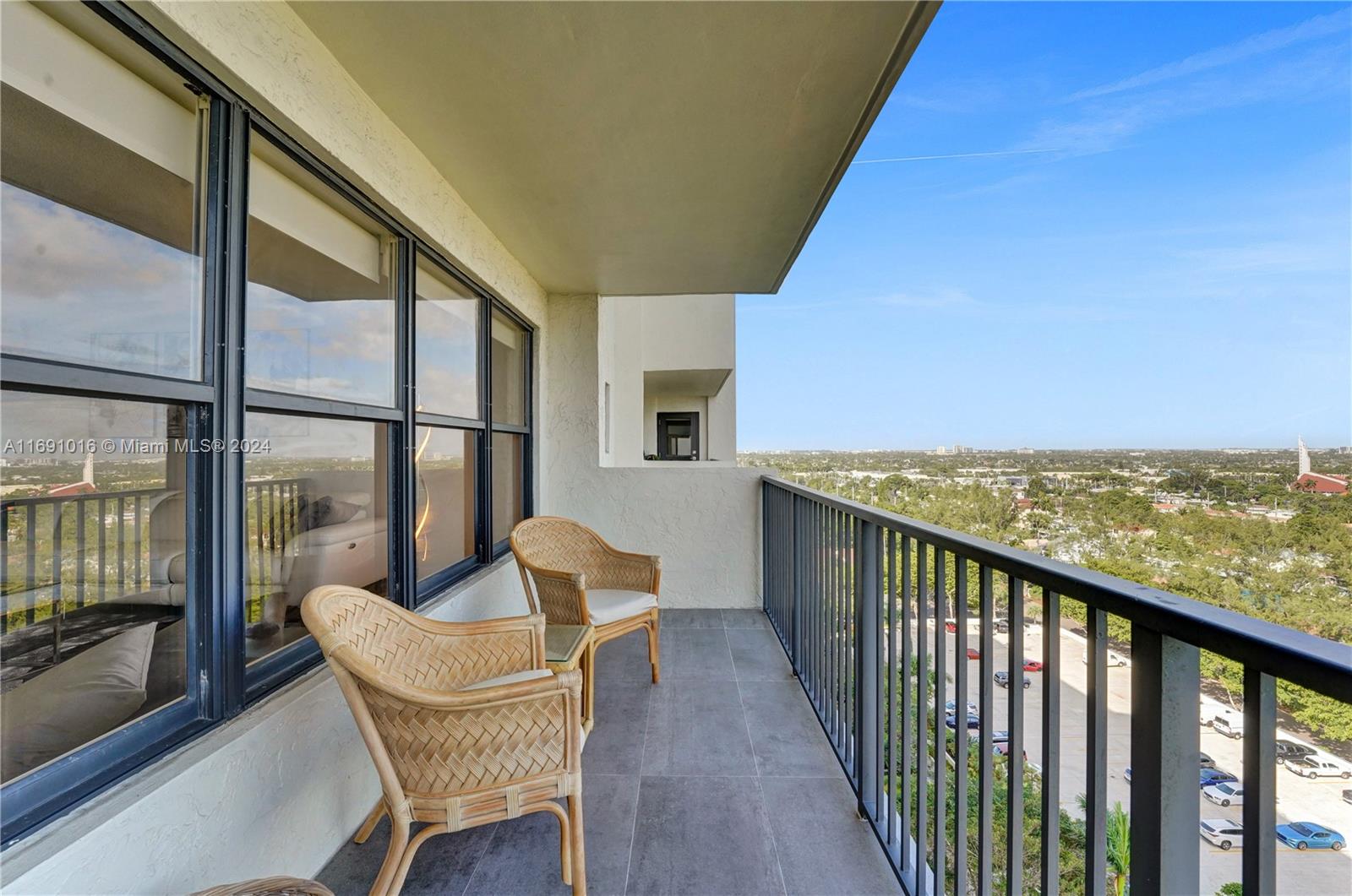 3200 PORT ROYALE DR # 1511