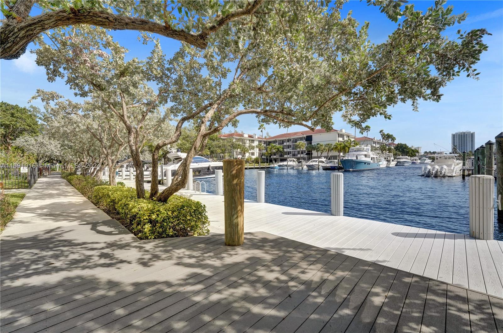 3200 PORT ROYALE DR # 1511