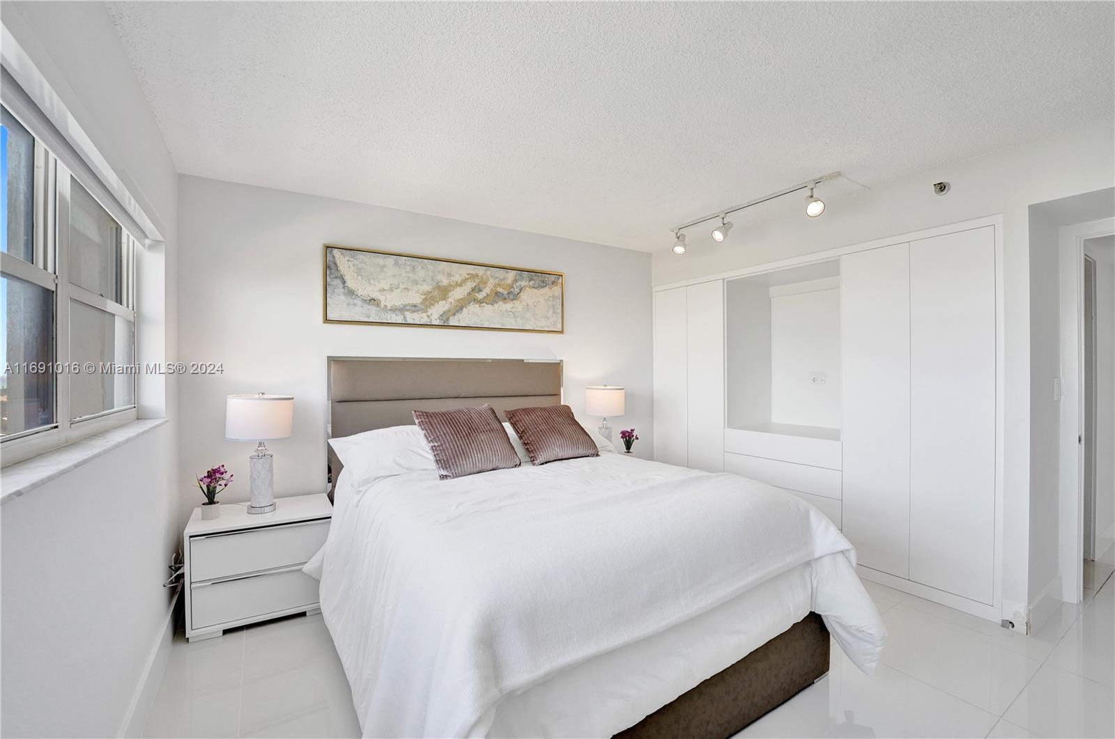 3200 PORT ROYALE DR # 1511