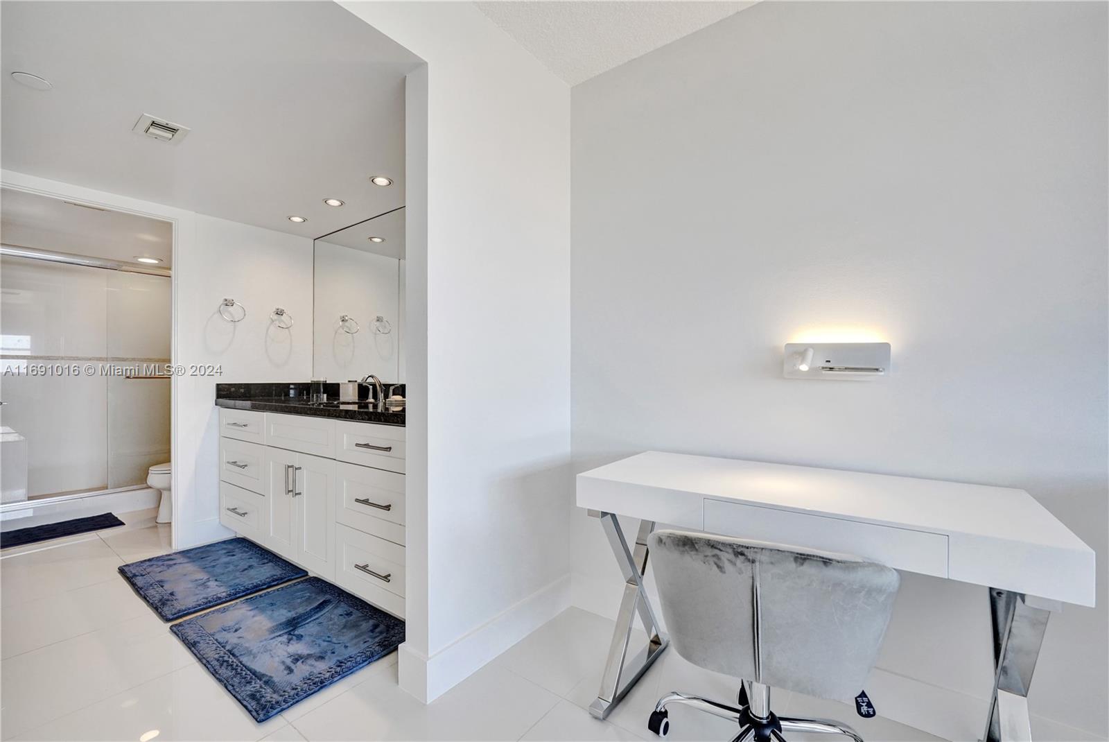 3200 PORT ROYALE DR # 1511