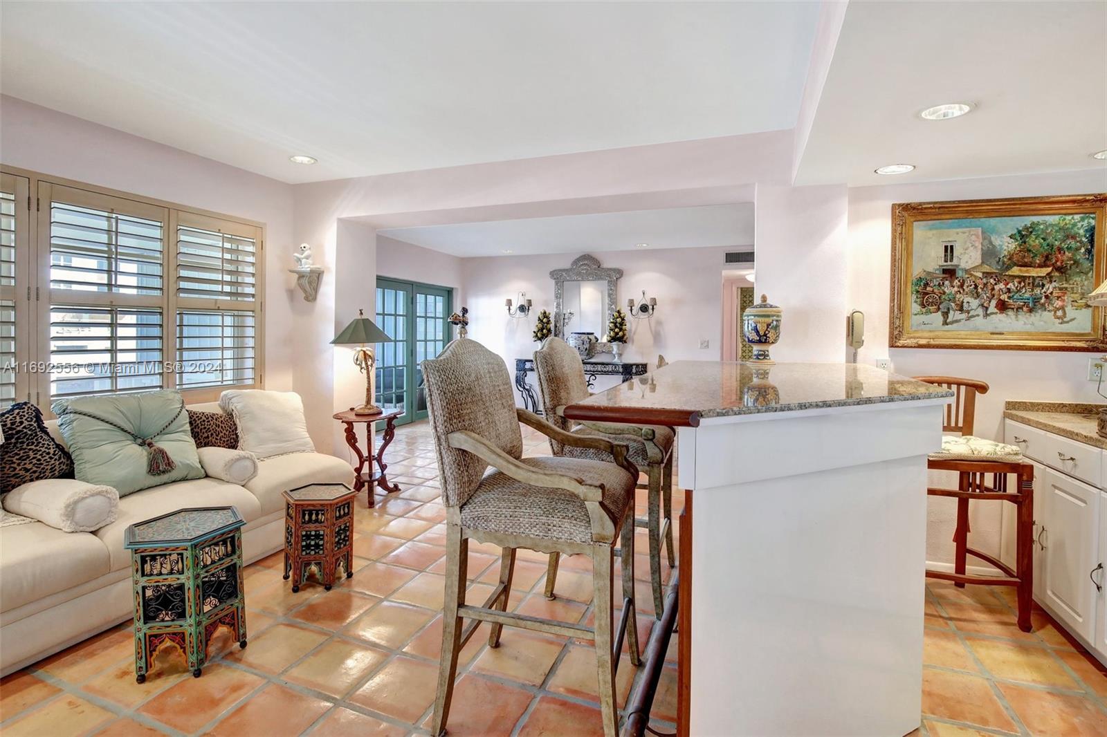450 Paradise Isle Blvd # 307