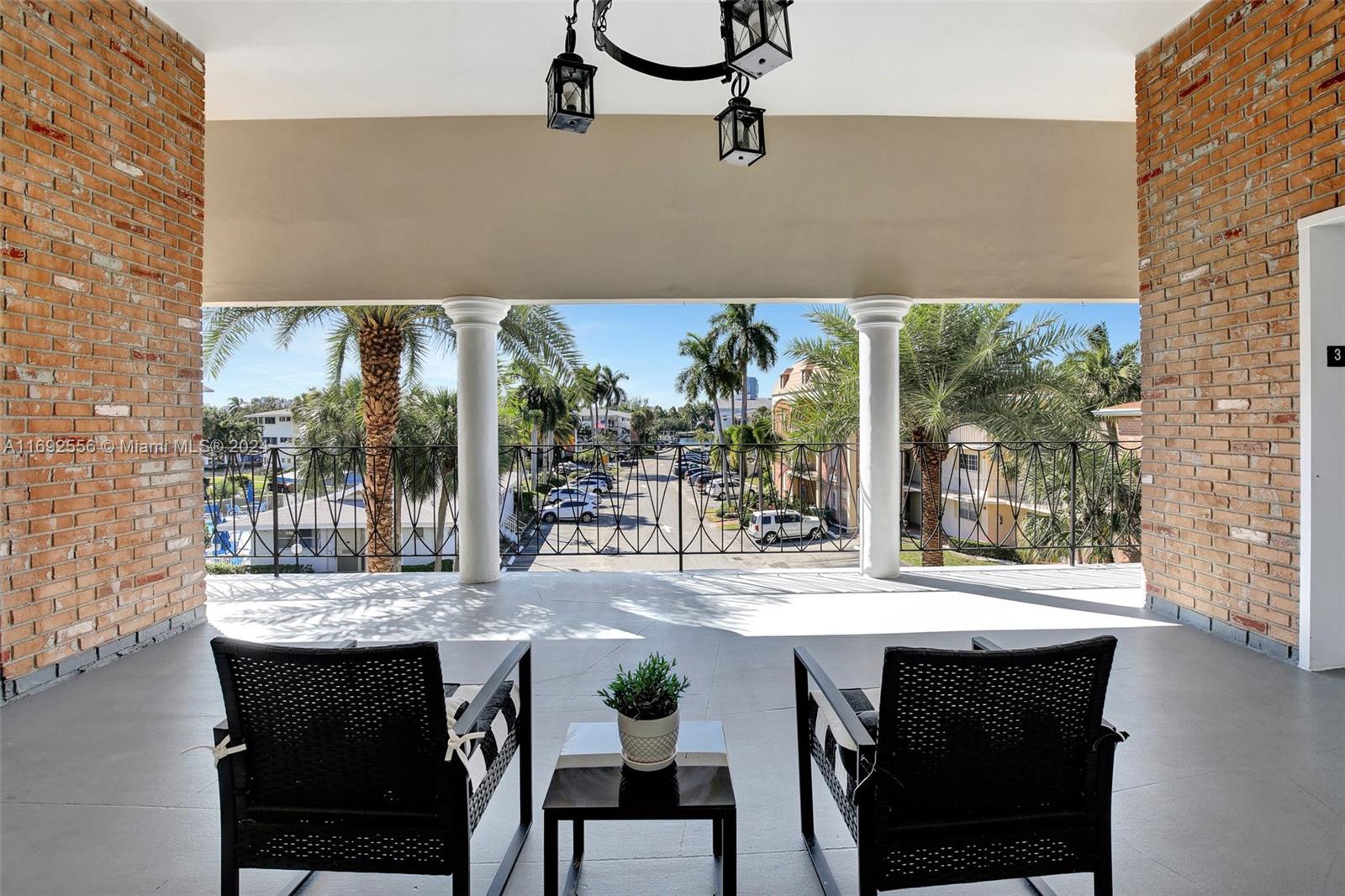 450 Paradise Isle Blvd # 307