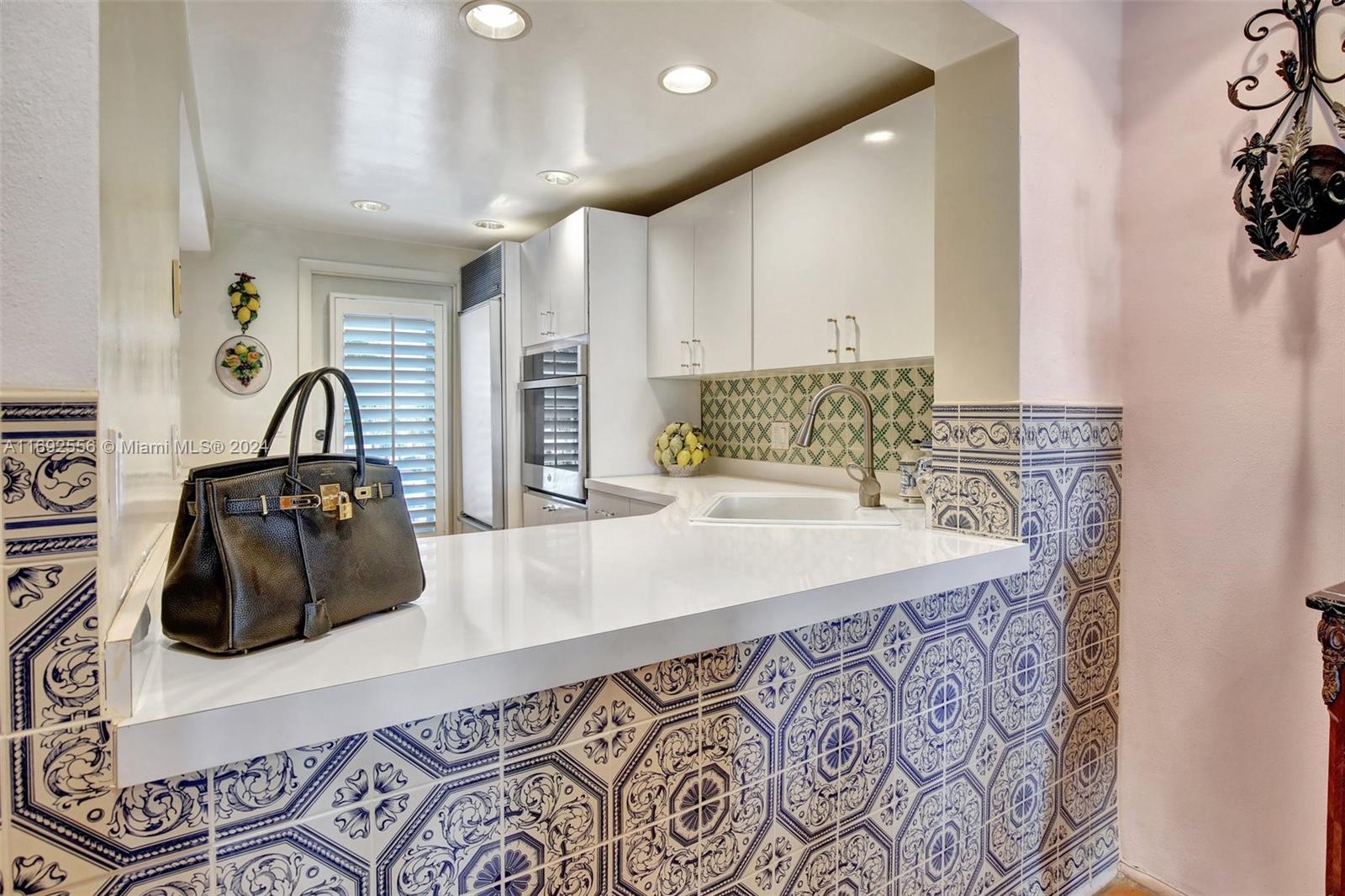 450 Paradise Isle Blvd # 307