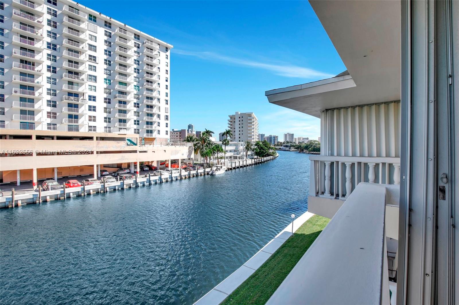 450 Paradise Isle Blvd # 307