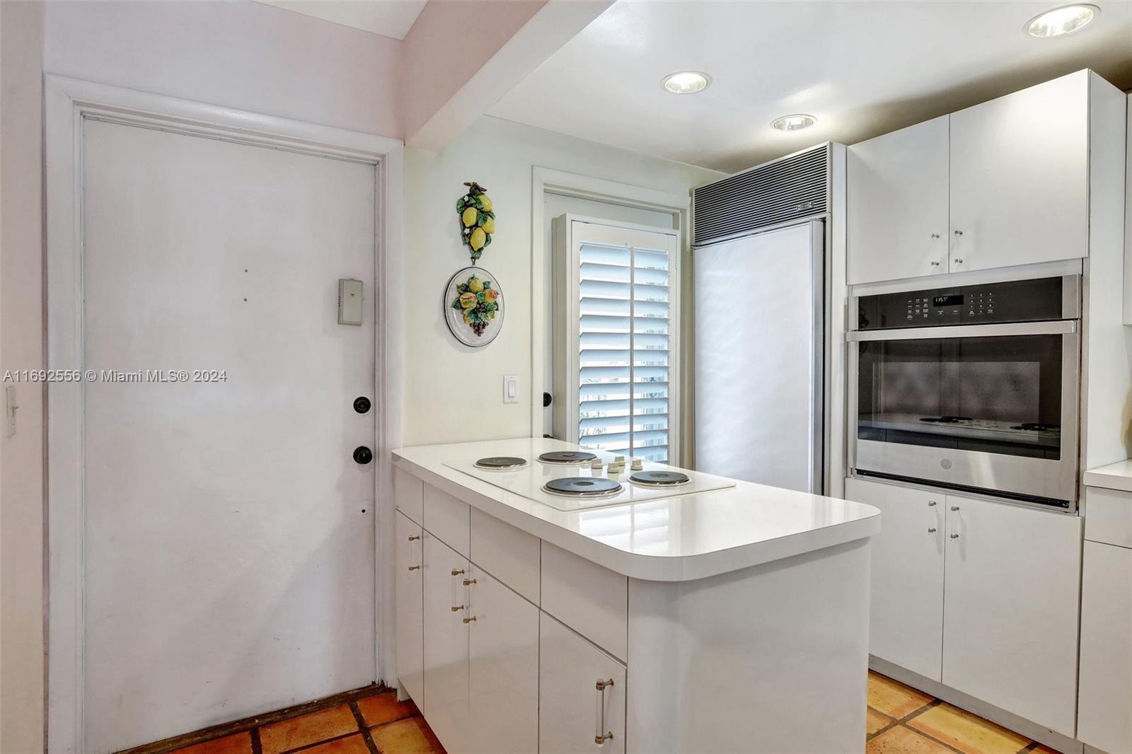 450 Paradise Isle Blvd # 307