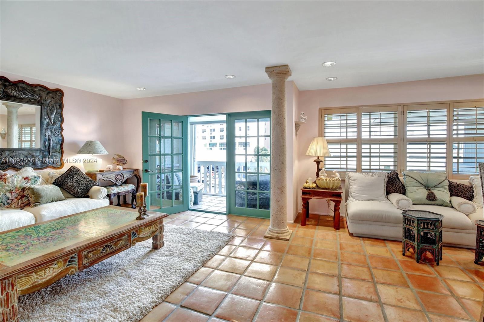 450 Paradise Isle Blvd # 307