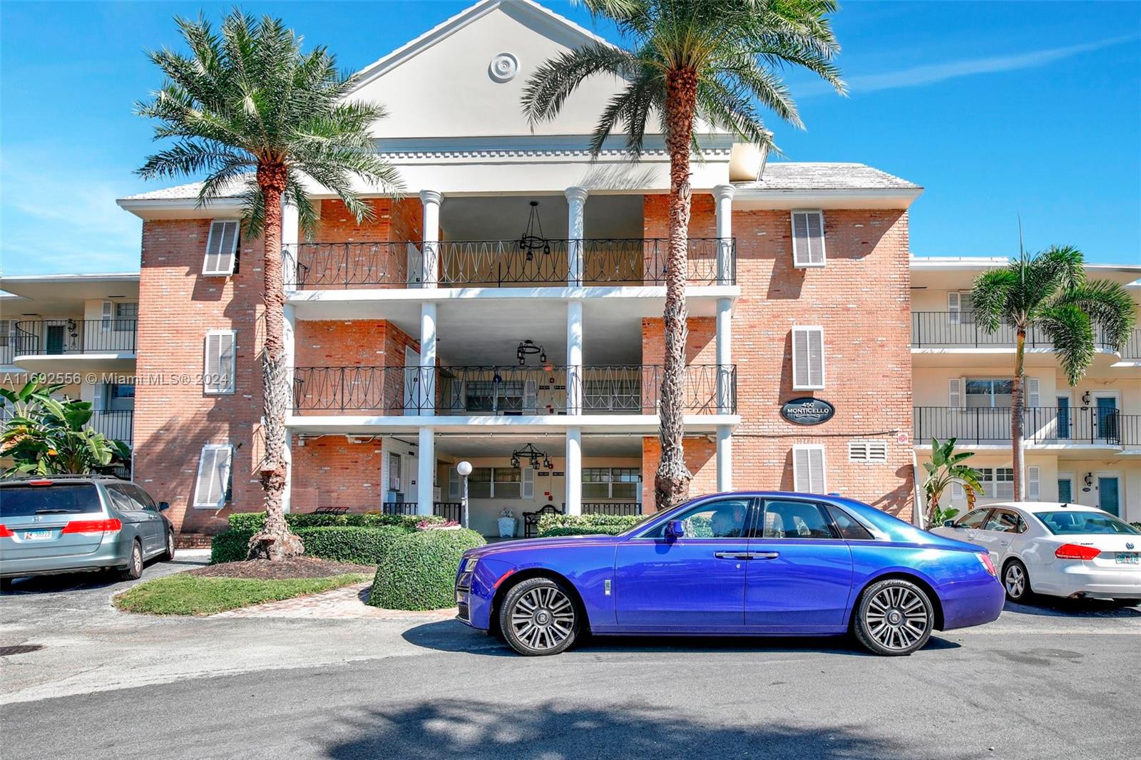 450 Paradise Isle Blvd # 307