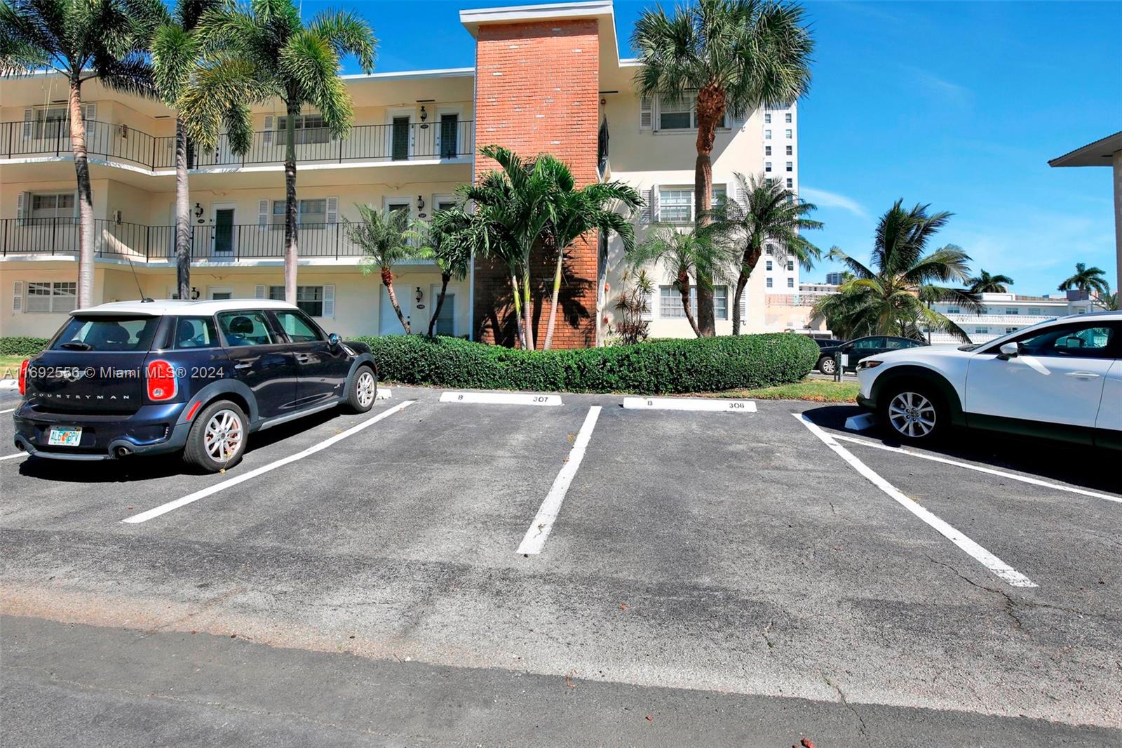 450 Paradise Isle Blvd # 307
