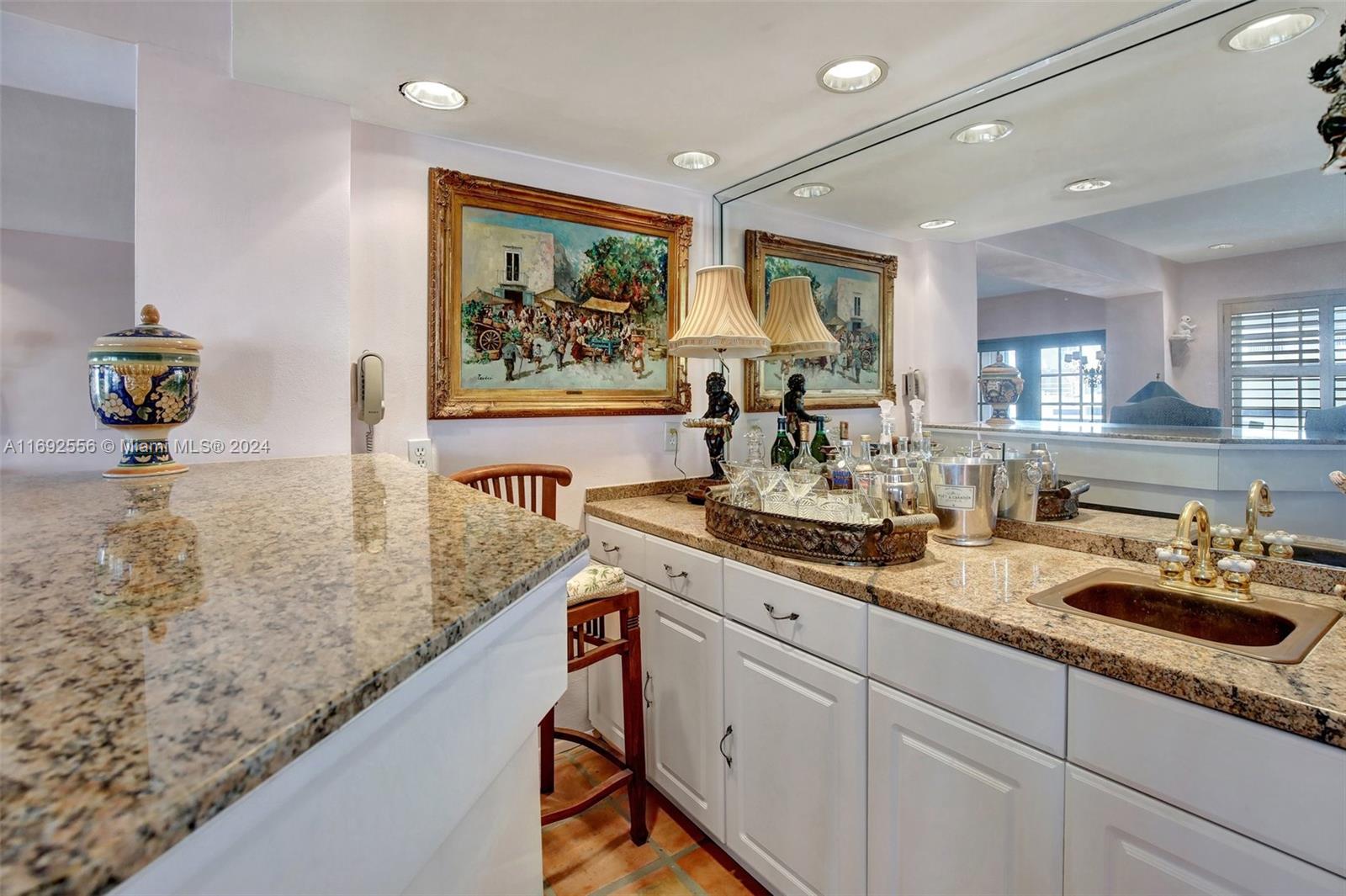 450 Paradise Isle Blvd # 307