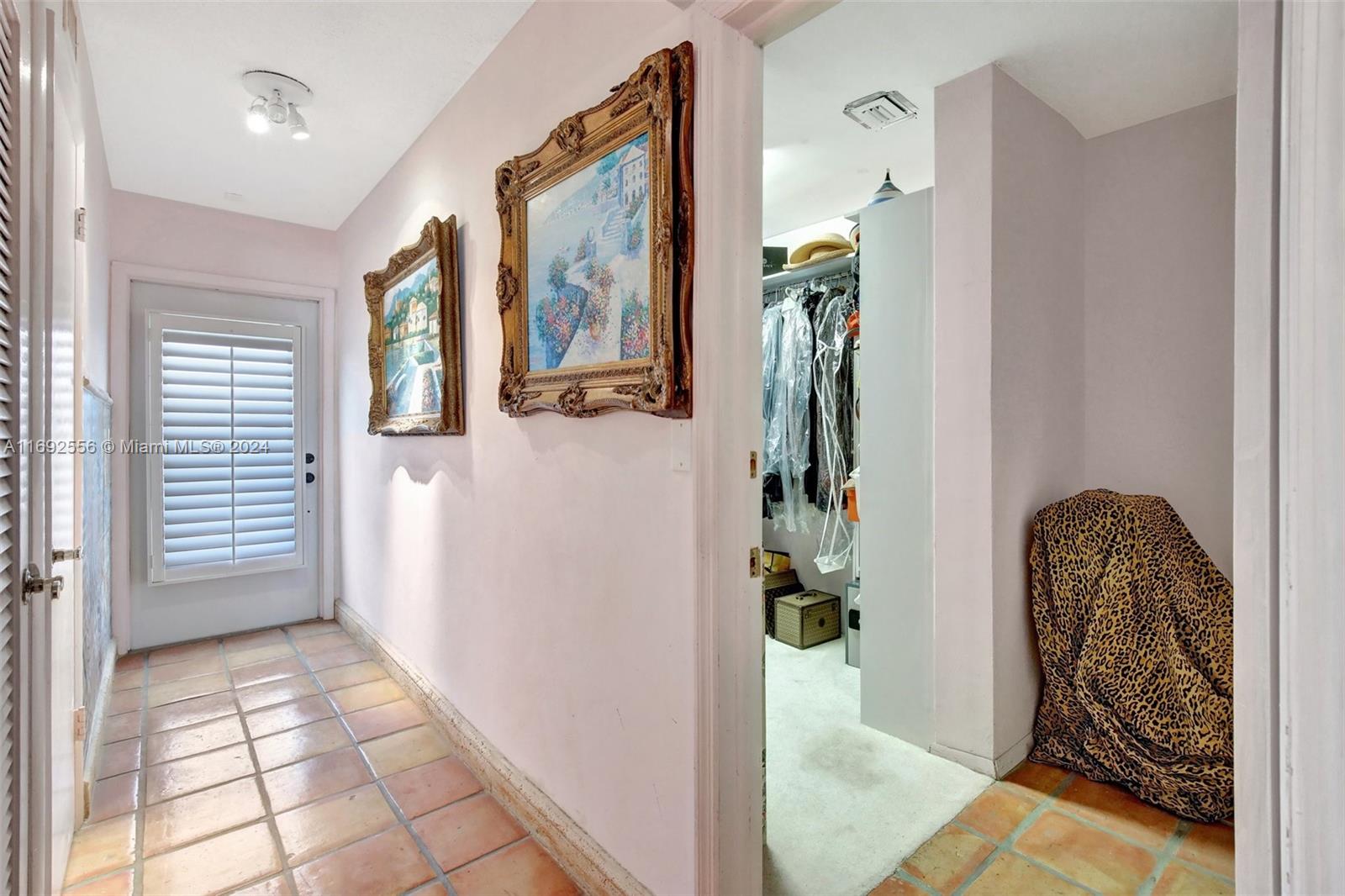 450 Paradise Isle Blvd # 307