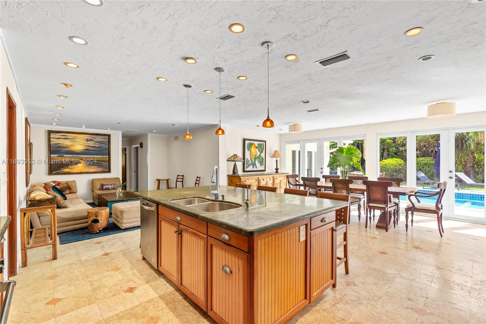 6630 SW 102nd St Unit: .