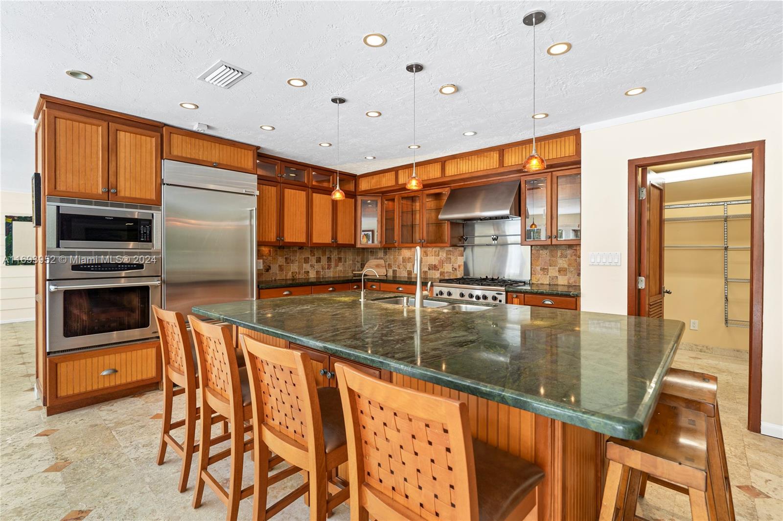 6630 SW 102nd St Unit: .