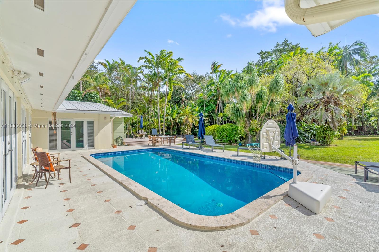6630 SW 102nd St Unit: .