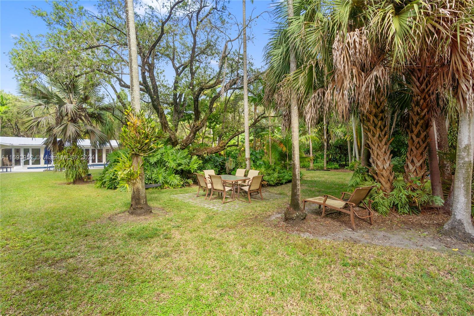 6630 SW 102nd St Unit: .