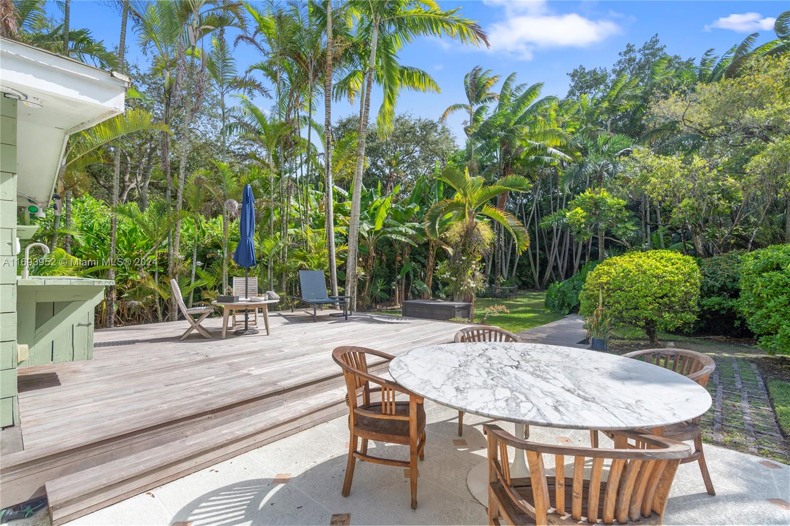 6630 SW 102nd St Unit: .
