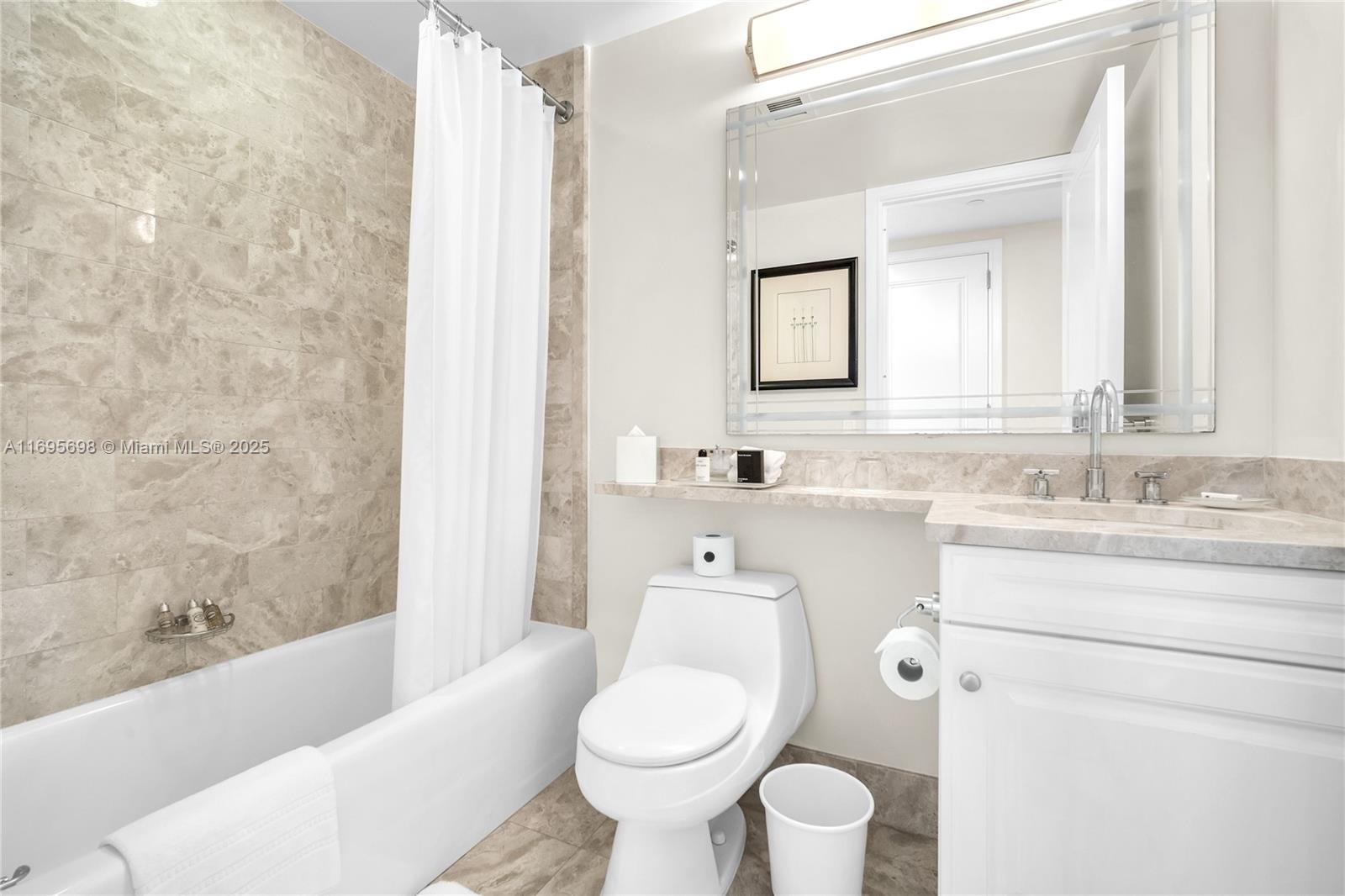 1435 Brickell Ave # 3012