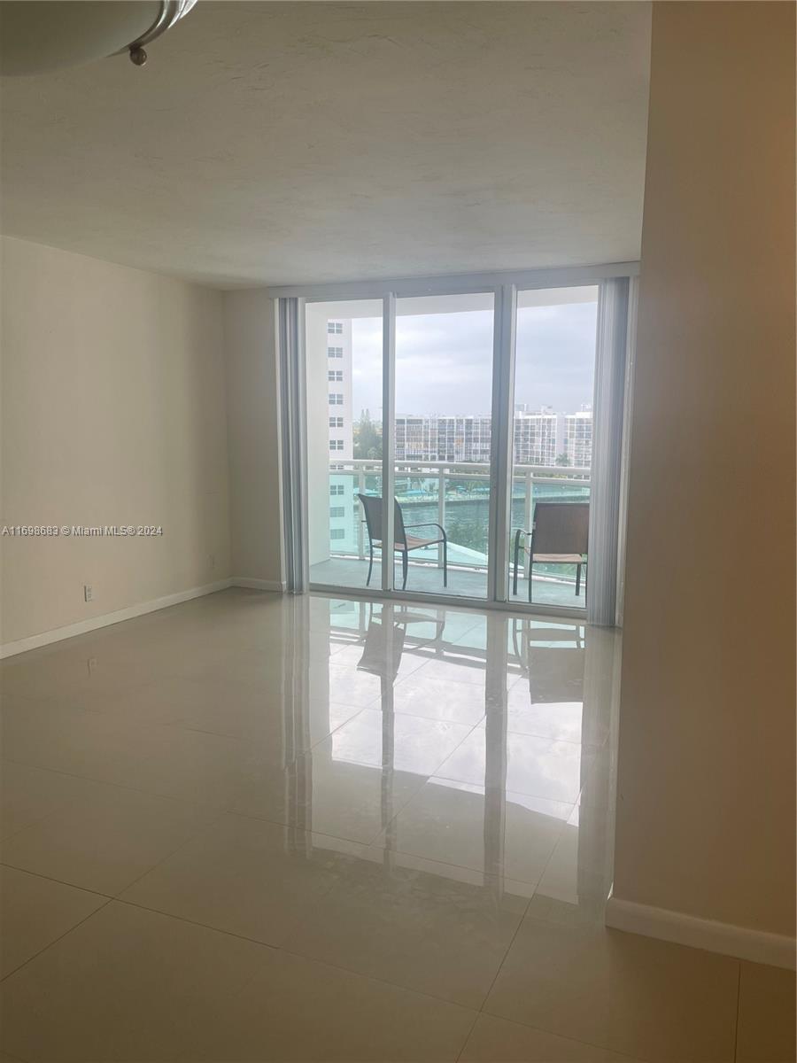 3001 S Ocean Dr # 933