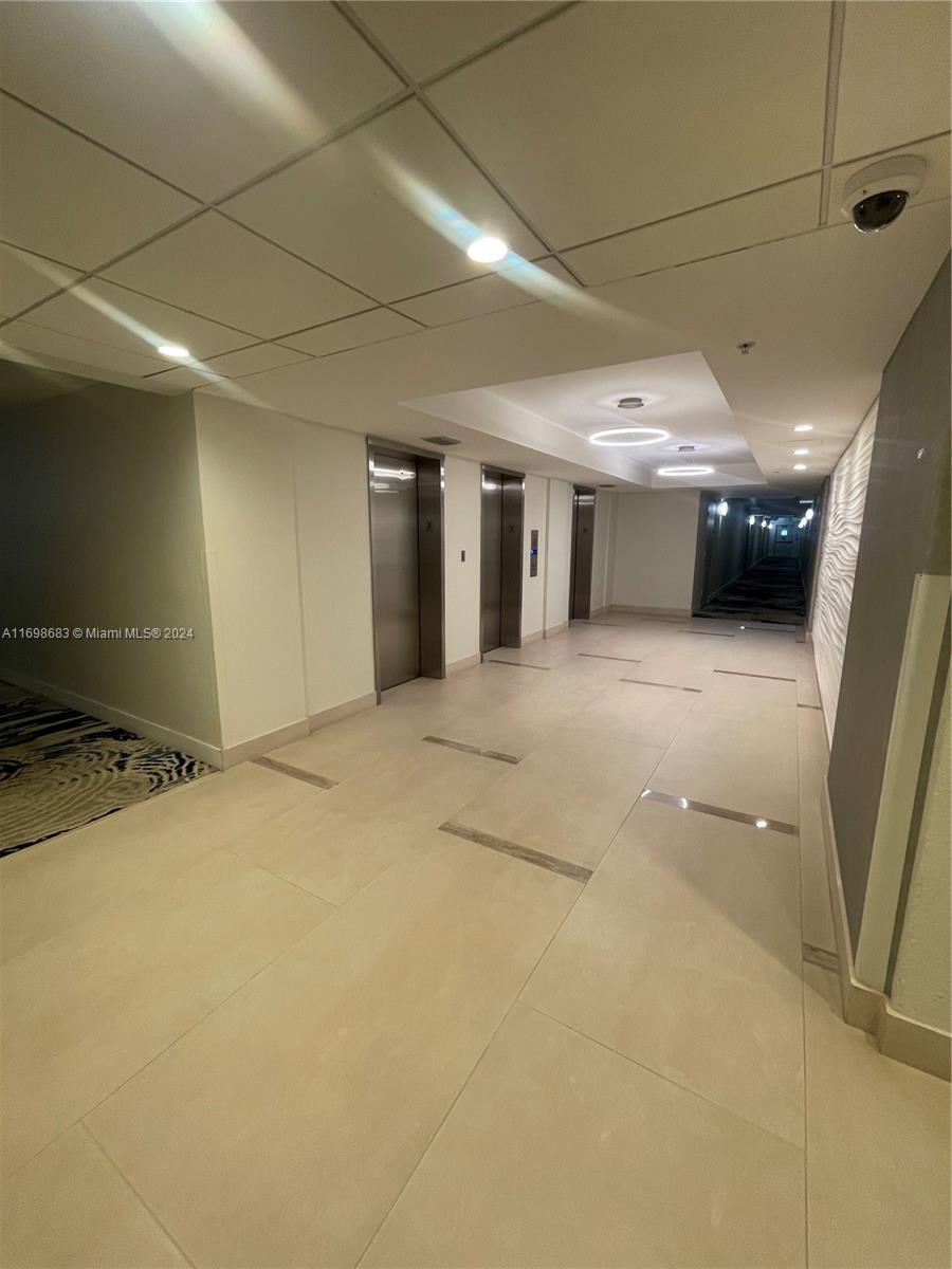 3001 S Ocean Dr # 933
