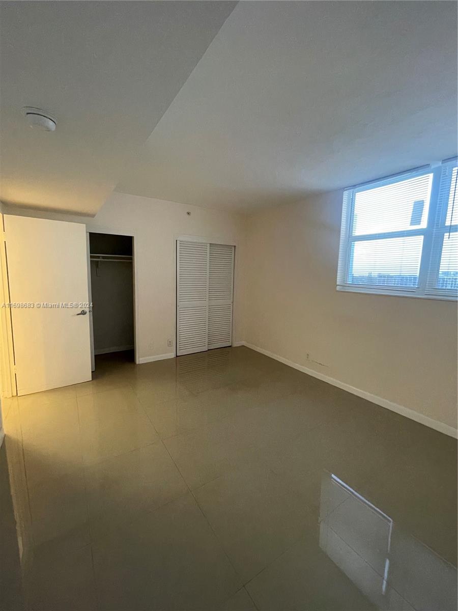 3001 S Ocean Dr # 933