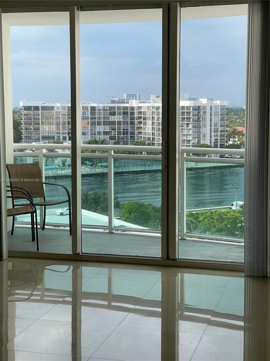 3001 S Ocean Dr # 933