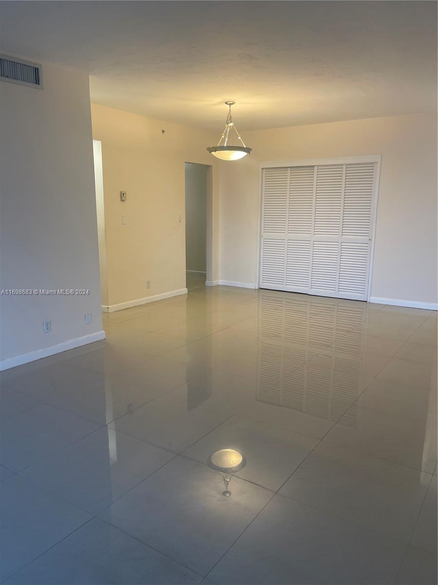 3001 S Ocean Dr # 933