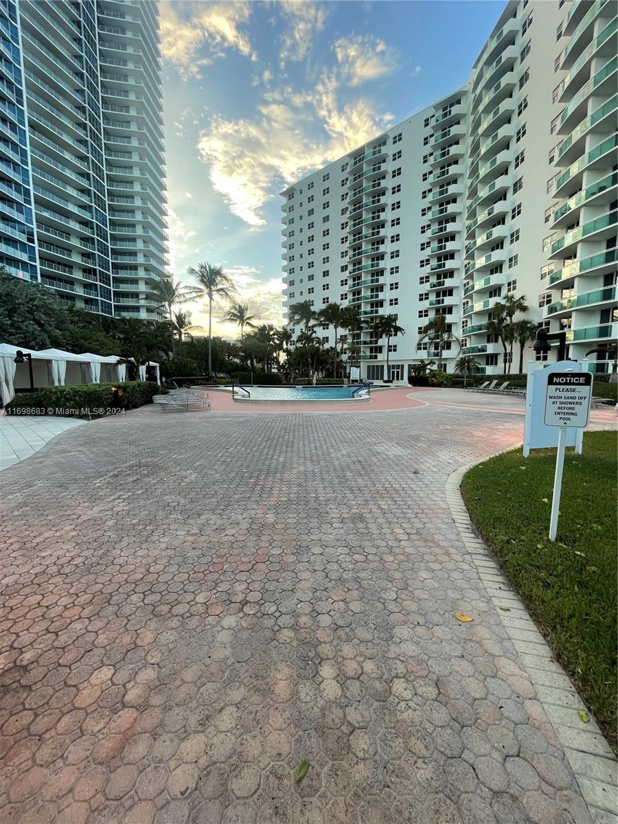 3001 S Ocean Dr # 933