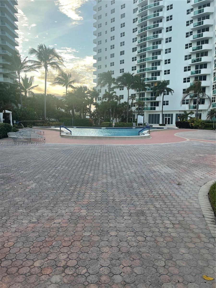 3001 S Ocean Dr # 933