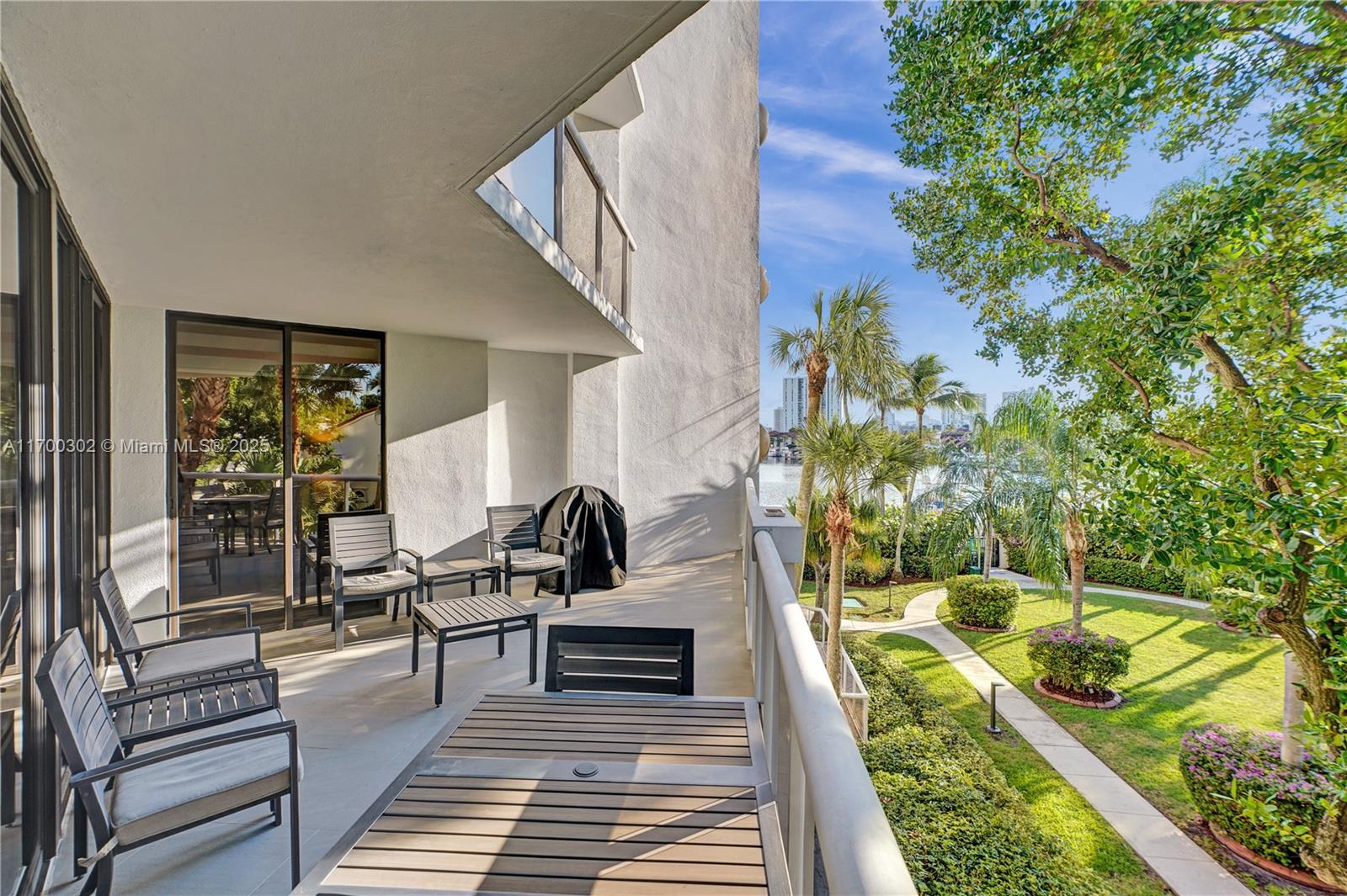 3610 Yacht Club Dr # 210