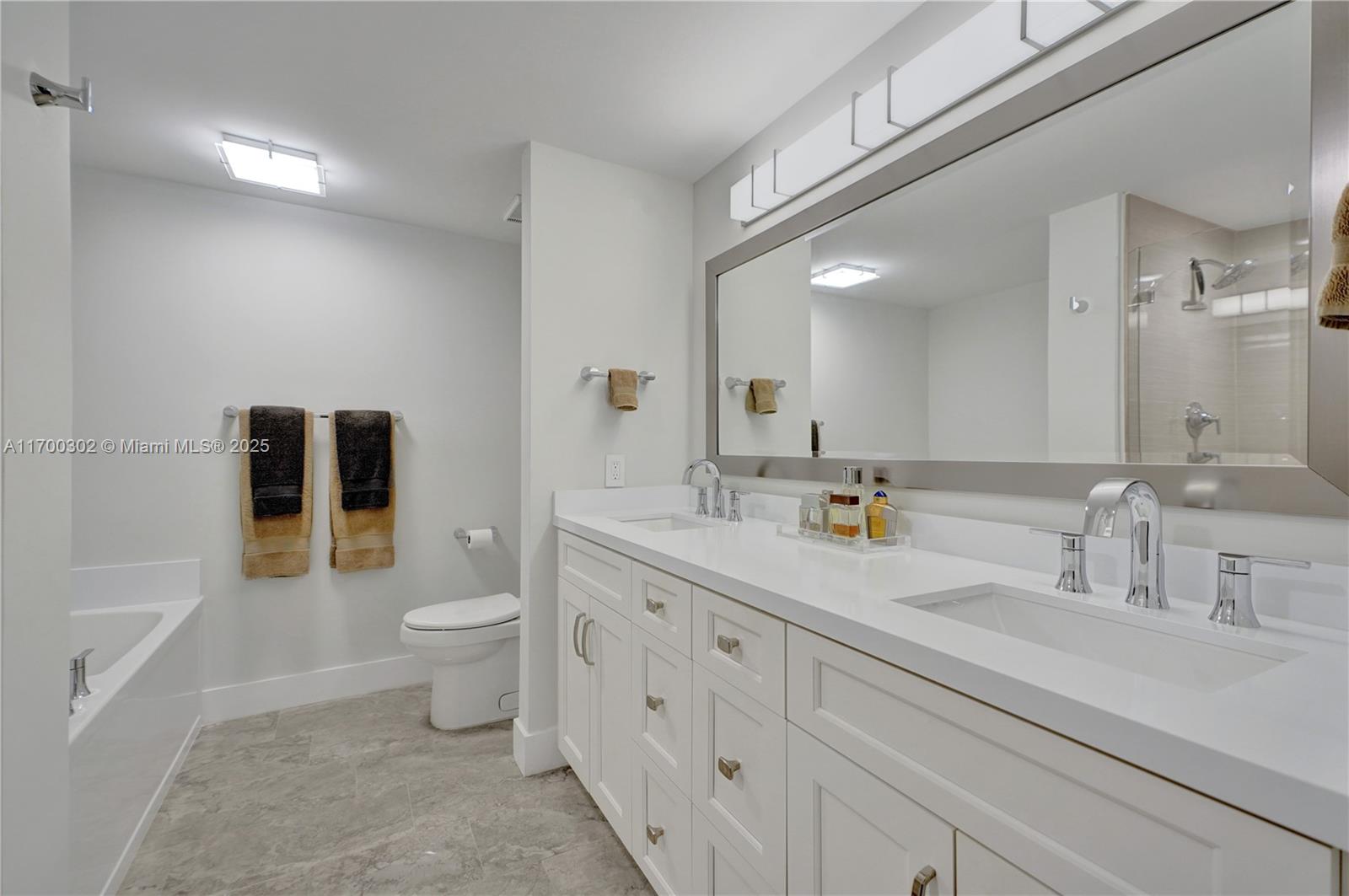 3610 Yacht Club Dr # 210
