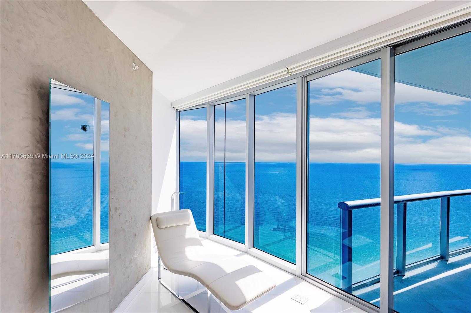 17001 Collins Ave # 3504