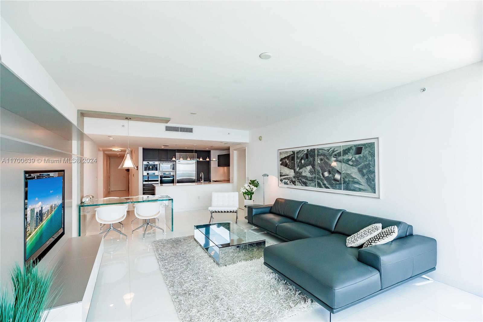 17001 Collins Ave # 3504