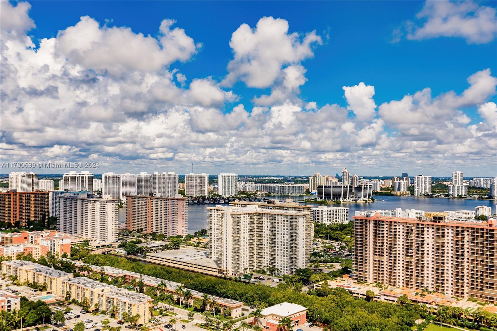 17001 Collins Ave # 3504