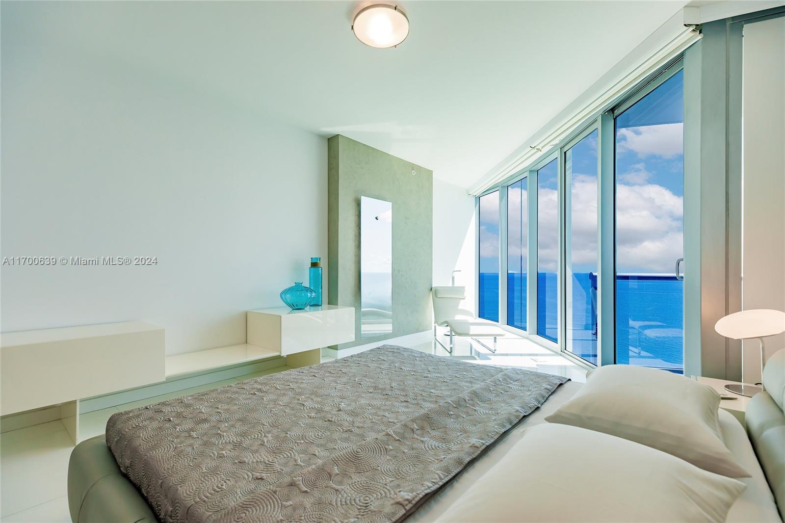 17001 Collins Ave # 3504
